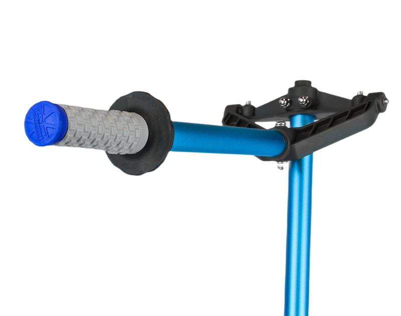 Close-up of the grey textured grip and blue handle bar of a Bixpy universal transom mount, with a blue cap.