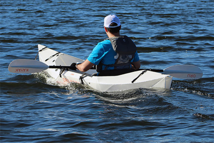 5 Must-Haves for Personal Watercraft Excursions: Oru Kayak Edition