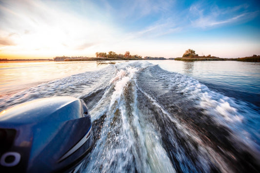 The Complete Guide to How Outboard Motors Work