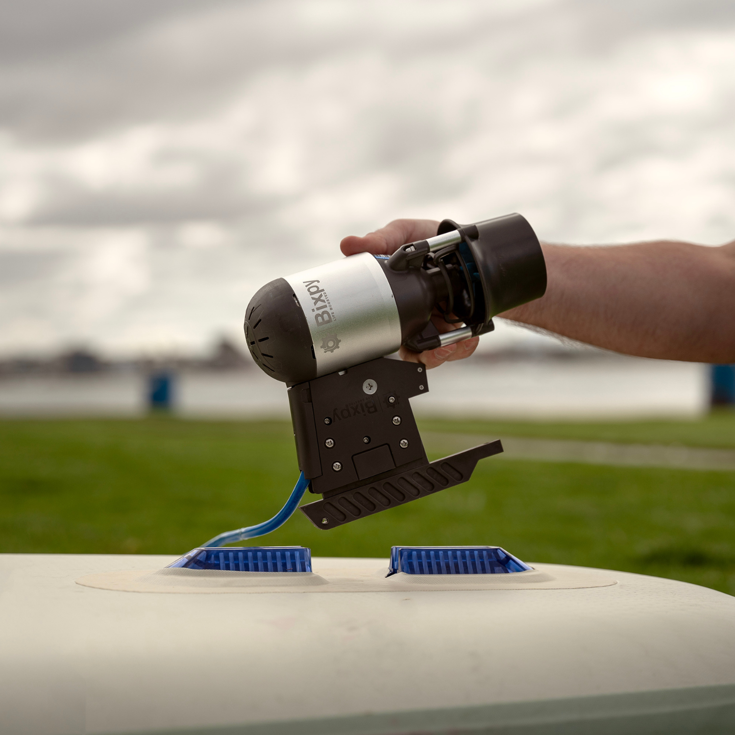 Bixpy K-1 Motor attaching to US Fin adapter on ISLE