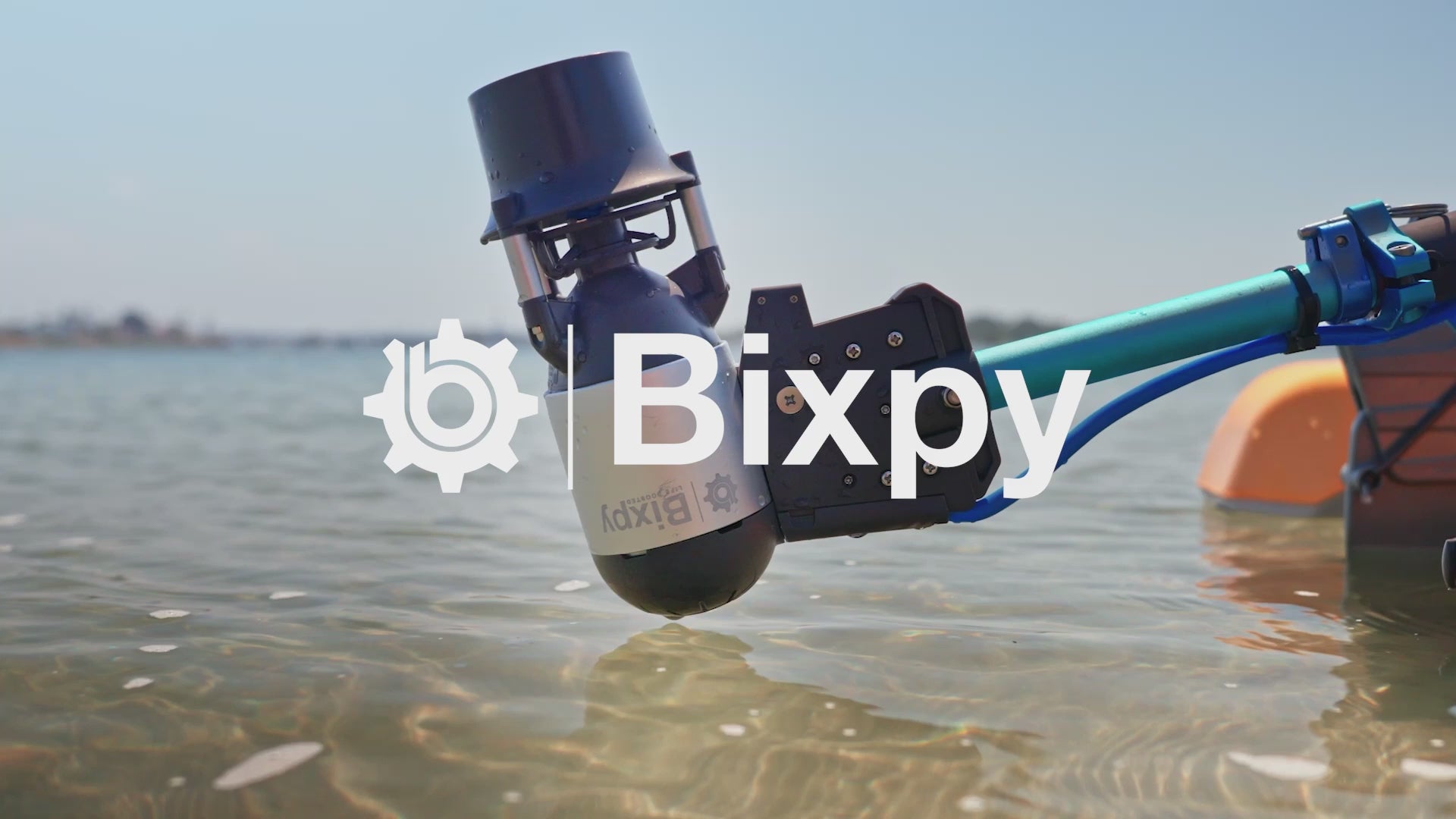 Load video: bixpy n-3 motor and k-1 motor with different action shows in water