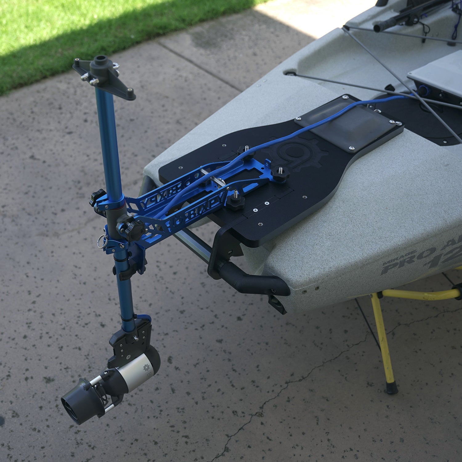 ポパイ　ブリキ　ボート Bixpy Hobie Pro Angler Triple Mount Plate – bixpyusa