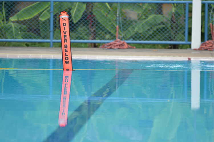 Diver below warning sign